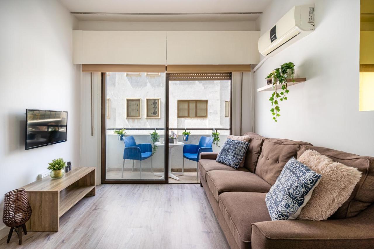 Eleni'S 1-Br Apt In Larnaca Center Eksteriør billede