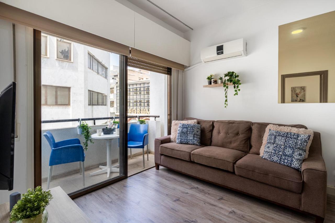 Eleni'S 1-Br Apt In Larnaca Center Eksteriør billede